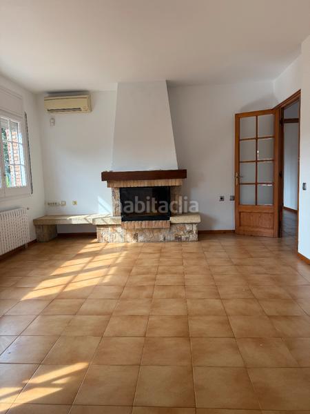 Foto 2a67607a-7fa6-41b7-ad73-42318d215bc5. Xalet amb xemeneia calefacció aparcament a Valldoreix Sant Cugat del Vallès