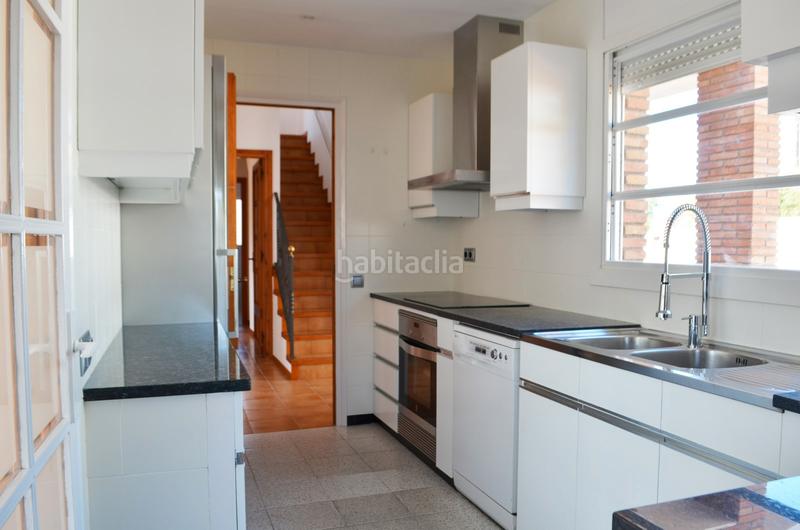 Foto 8a8a0b3f-3073-43fa-b280-d3230331d8ac. Xalet amb xemeneia calefacció aparcament a Valldoreix Sant Cugat del Vallès