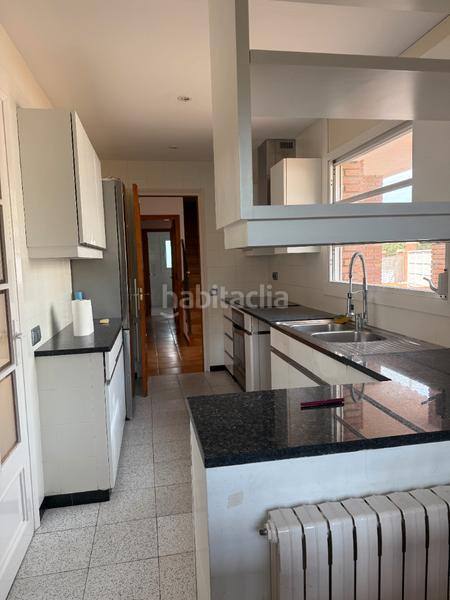 Foto abfc7ce8-28d5-479a-85de-6e7df63829a6. Xalet amb xemeneia calefacció aparcament a Valldoreix Sant Cugat del Vallès