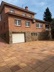 Chalet  Carrer pau. Casa en valldoreix