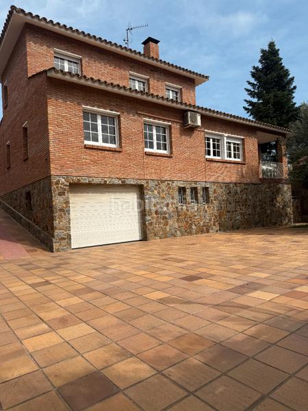 Foto b6664248-db7e-4929-a9b3-3adc197974fa. Xalet amb xemeneia calefacció aparcament a Valldoreix Sant Cugat del Vallès