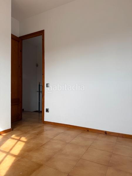 Foto cd3a231c-5d3e-45d5-b5f4-a71317345807. Xalet amb xemeneia calefacció aparcament a Valldoreix Sant Cugat del Vallès