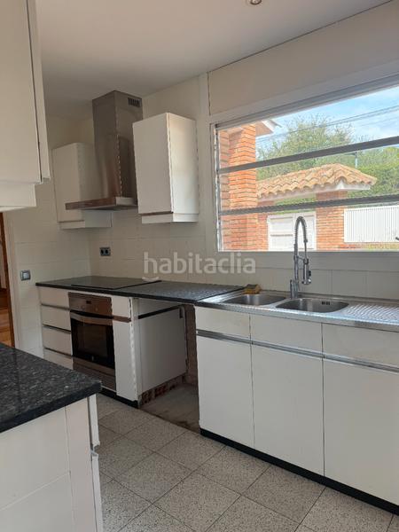 Foto dc432152-79e1-4f79-97b9-324c3abb582f. Xalet amb xemeneia calefacció aparcament a Valldoreix Sant Cugat del Vallès