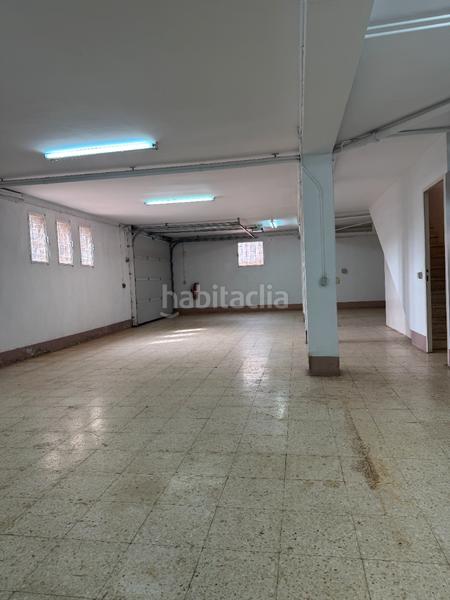 Foto e945a611-bc1f-4949-a9f0-551cc9488c32. Xalet amb xemeneia calefacció aparcament a Valldoreix Sant Cugat del Vallès