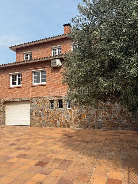 Foto fb4b0c0a-aca9-4aa1-96c8-f1be3919a3a9. Xalet amb xemeneia calefacció aparcament a Valldoreix Sant Cugat del Vallès