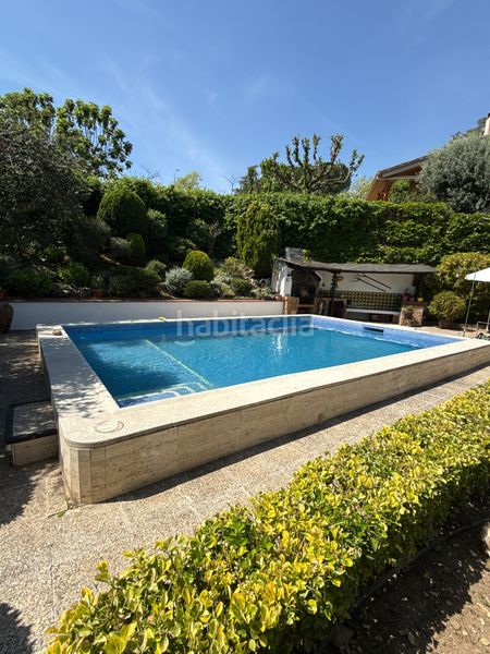 Foto 0f5da0f8-f0da-4c6a-90aa-172bfc61e6cd. Casa amb xemeneia calefacció aparcament piscina a Bellaterra