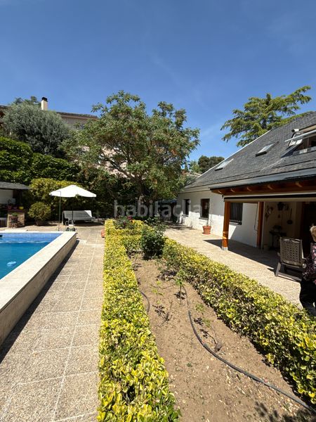 Foto 5c249d15-b0c2-481d-9915-95e26c08a832. Casa amb xemeneia calefacció aparcament piscina a Bellaterra