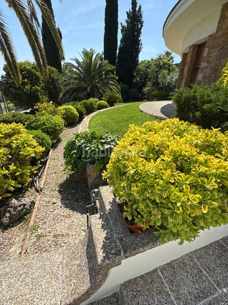 Foto 80d984c0-fc8e-4760-8139-bf388caaae7e. Casa amb xemeneia calefacció aparcament piscina a Bellaterra