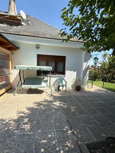 Foto 9c9fb7b2-c93e-4d50-b4d5-6fdd70da4a1a. Casa amb xemeneia calefacció aparcament piscina a Bellaterra