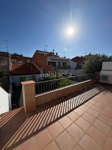 Foto 3355ba3e-f371-43ff-8f5d-b1f29e1de5d1. Casa adossada amb calefacció aparcament a Creu Alta Sabadell