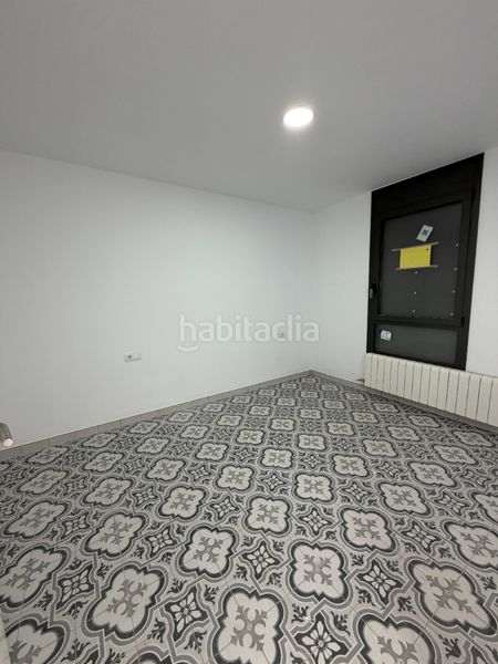 Foto 3cfee4eb-ef7b-4994-8890-466f49d1aa46. Casa adossada amb calefacció aparcament a Creu Alta Sabadell