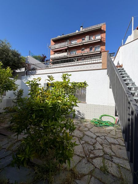 Foto 720d2239-e47a-4b3d-896d-1b391ee6209e. Casa adossada amb calefacció aparcament a Creu Alta Sabadell