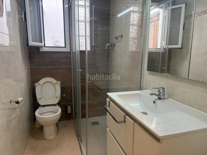 Foto 77d338c3-f16d-426b-8c28-22e51fcb174e. Casa aparellada amb xemeneia calefacció aparcament a Sant Cugat del Vallès