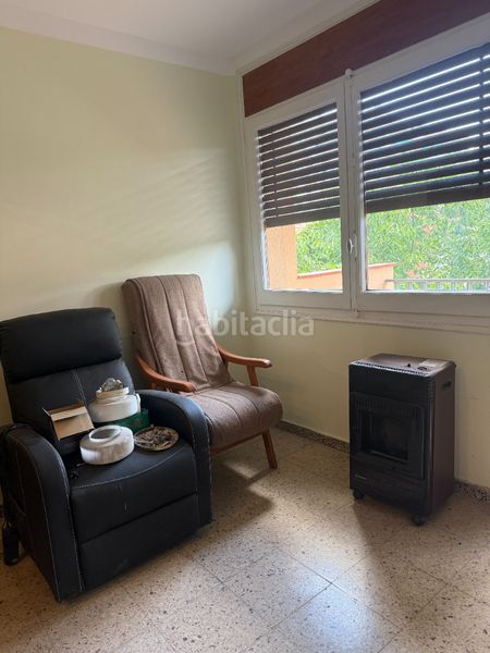 Foto e3353ad2-f498-4827-8b28-bd75b8136de5. Casa aparellada amb xemeneia calefacció aparcament a Sant Cugat del Vallès