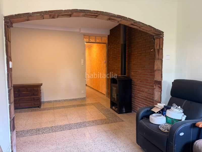 Foto e84e2e6c-f652-4f00-a0cd-878f7cda4738. Casa aparellada amb xemeneia calefacció aparcament a Sant Cugat del Vallès