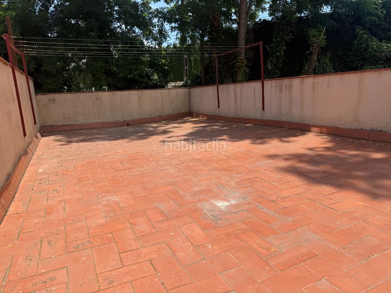 Foto f57c0fc9-3289-486c-886f-67b02f614e69. Casa aparellada amb xemeneia calefacció aparcament a Sant Cugat del Vallès