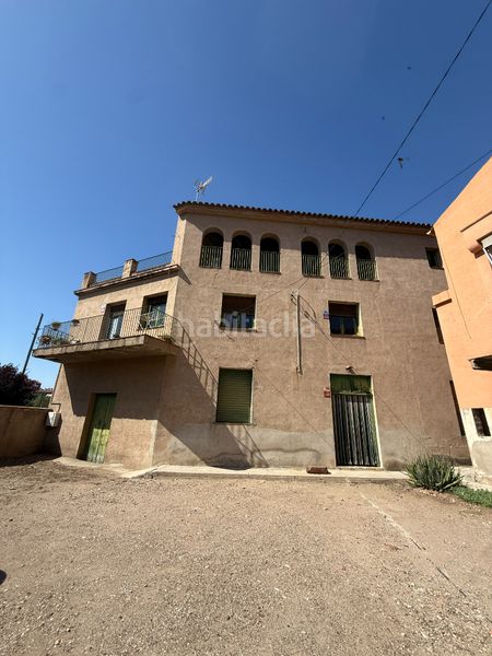 Foto a12c6699-3e55-43c9-afbf-542c5c177496. Casa  a reformar en Centre Rubí