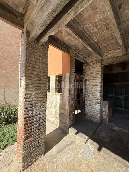 Foto f4d41630-81aa-4fc0-9bd7-c83b70aedda6. Casa  a reformar en Centre Rubí