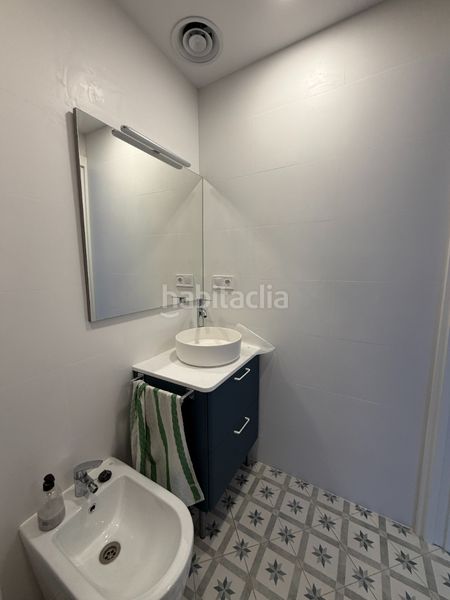 Foto fdd8520a-25b0-4792-8cc4-ef3505f98bc9. Casa adossada a Creu Alta Sabadell