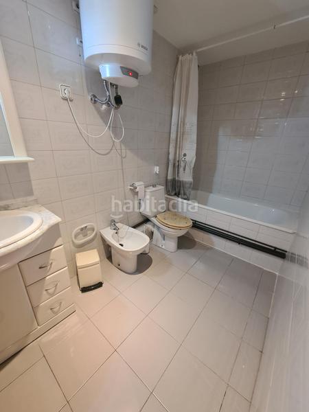 Foto fbd10563-b18b-4951-abfa-7880bb142d96. Bureau avec parking dans Cementiri Vell Terrassa