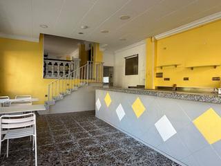 Business premise in Torrent Ballester. Local com. en venta en viladecans.