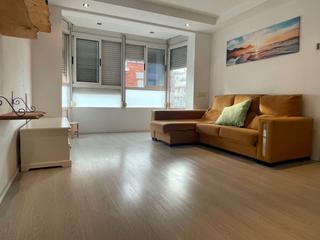 Pis a Marianao. Piso en venta en centre, 3 dormitorios.
