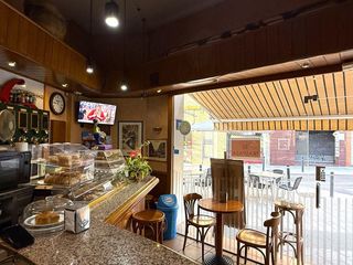 Local Comercial a Lluis Pascual Roca 2