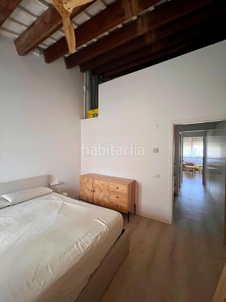 Foto 00707efd-ba19-4986-abdd-e375883ee58f. Casa adossada amb calefacció a Centre Sant Boi de Llobregat