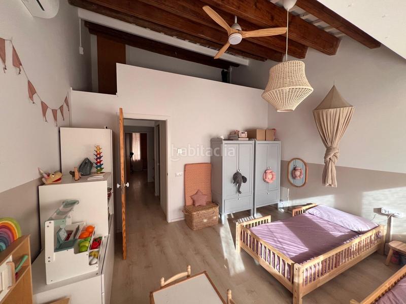 Foto ed0c8978-0240-41e7-b2b8-250c1e63a8aa. Casa adossada amb calefacció a Centre Sant Boi de Llobregat
