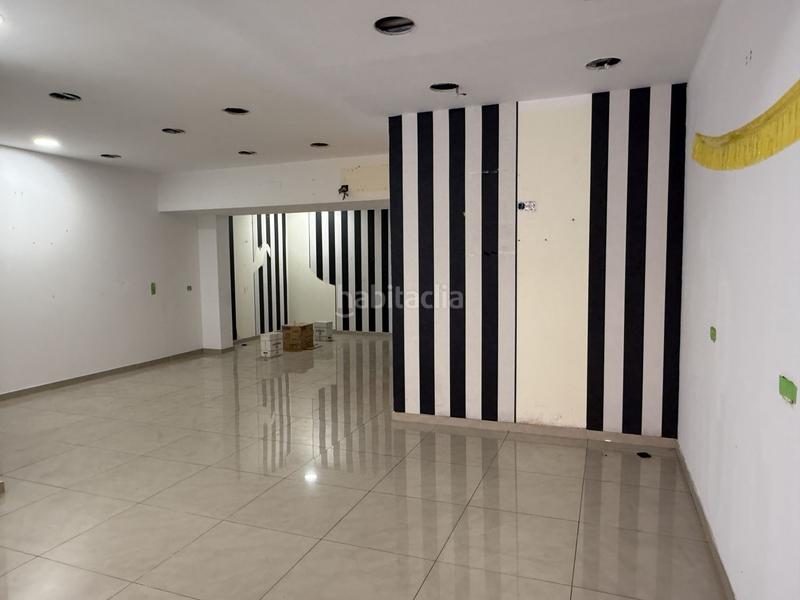 Foto dd7a5bda-93e5-4e64-822a-6d1da164564a. Lloguer local comercial a francesc maci?&euro; 31 a Sant Boi de Llobregat