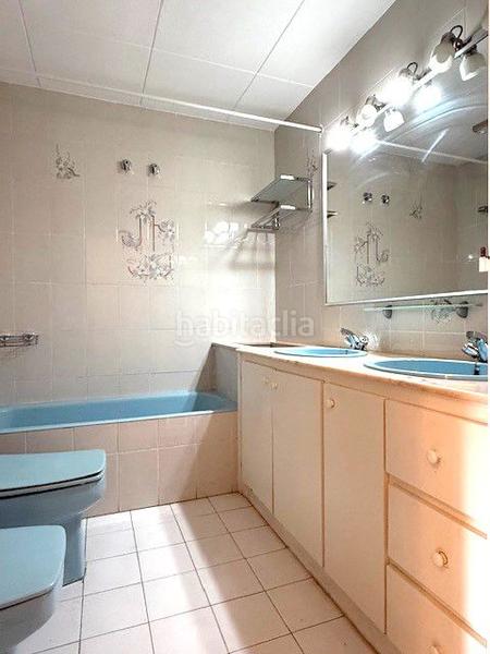 Foto 2fa6f1f6-6302-492d-bc75-ab04d02332b2. Pis amb calefacció aparcament a Centre Sant Boi de Llobregat