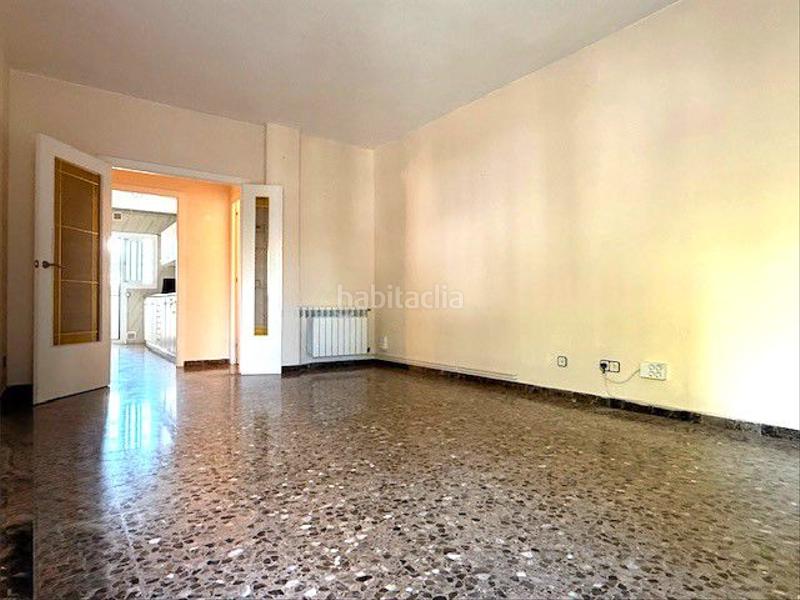 Foto 8828d279-929d-4da5-9031-d6a3dc3aab8c. Pis amb calefacció aparcament a Centre Sant Boi de Llobregat