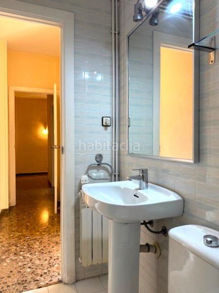 Foto a3c24913-51d3-4b83-a8ad-b4bcc081396b. Pis amb calefacció aparcament a Centre Sant Boi de Llobregat