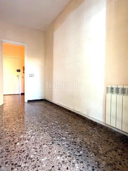 Foto c3b5e966-afcb-4b39-a454-6dd58d4e0b4c. Pis amb calefacció aparcament a Centre Sant Boi de Llobregat