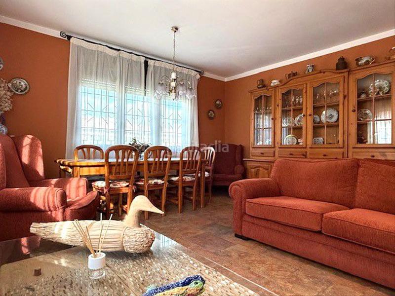 Foto 964aa9f8-fce3-4d89-8dcd-aa16d5ddbfc6. Chalet mit heizung parking in Marianao Sant Boi de Llobregat