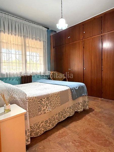 Foto a3c151b2-6b35-48df-8c9b-39d7ce0acbfc. Chalet mit heizung parking in Marianao Sant Boi de Llobregat