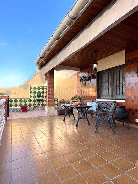 Foto e7ee6f32-a2b6-4878-8ecd-81153d4163e5. Chalet mit heizung parking in Marianao Sant Boi de Llobregat