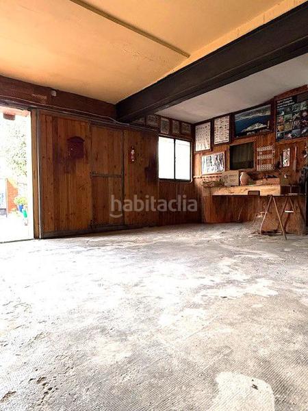 Foto f057cbd0-698a-49b8-9b4f-0a7171f7b818. Chalet mit heizung parking in Marianao Sant Boi de Llobregat