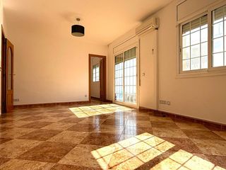 Etagenwohnung in Vinyets-Mol� Vell. Piso en venta en vinyets  plaza catalunya, 2 dormitorios.