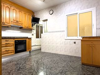 Pis a Vinyets-Molí Vell. Piso en venta en centre, 3 dormitorios.