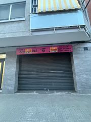 Locale commerciale in Centre