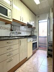 Pis a Centre. Piso en venta en centre, 3 dormitorios.