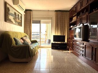 Etagenwohnung in Centre. Piso en venta en centre, 3 dormitorios.
