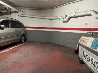 Parking voiture à Carrer de ramon estruch 28. Aparcamiento en venta en marianao.