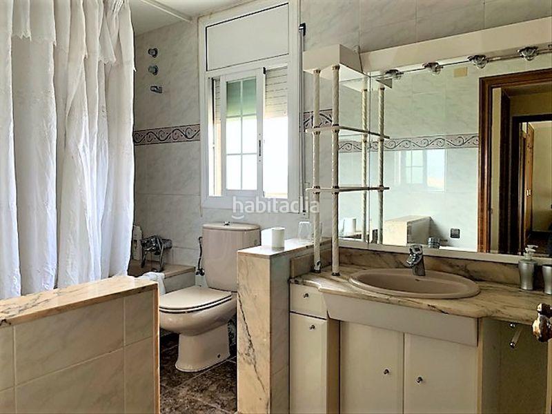 Foto 10a11d5a-adb2-4ce6-967e-a88a1989fe98. Casa con riscaldamento parcheggio in Marianao Sant Boi de Llobregat