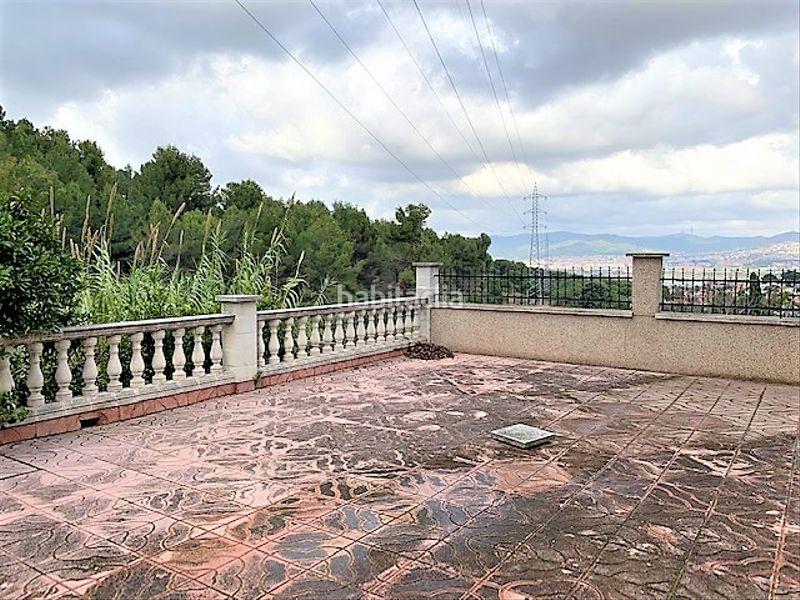 Foto 9541e603-9d7d-480e-842c-b2229393a4de. Casa con riscaldamento parcheggio in Marianao Sant Boi de Llobregat