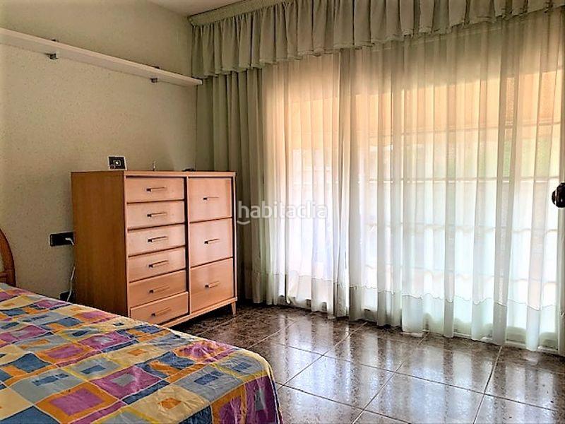 Foto b0f2f99b-1c9d-447a-bb1c-fcc02b75c322. Casa con riscaldamento parcheggio in Marianao Sant Boi de Llobregat