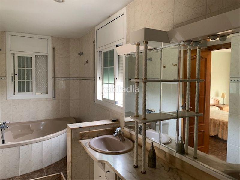 Foto b16d983f-5242-46f1-b8c7-4cee9f8dfbd4. Casa con riscaldamento parcheggio in Marianao Sant Boi de Llobregat