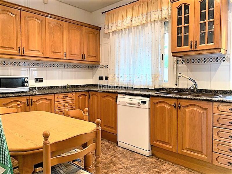 Foto cf49e324-0853-4e31-a9a6-89437b771a61. Casa con riscaldamento parcheggio in Marianao Sant Boi de Llobregat