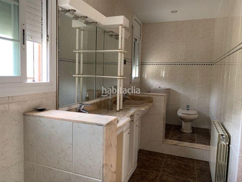 Foto f4a66705-bbbc-4ec4-ab2c-03fc3719f033. Casa con riscaldamento parcheggio in Marianao Sant Boi de Llobregat